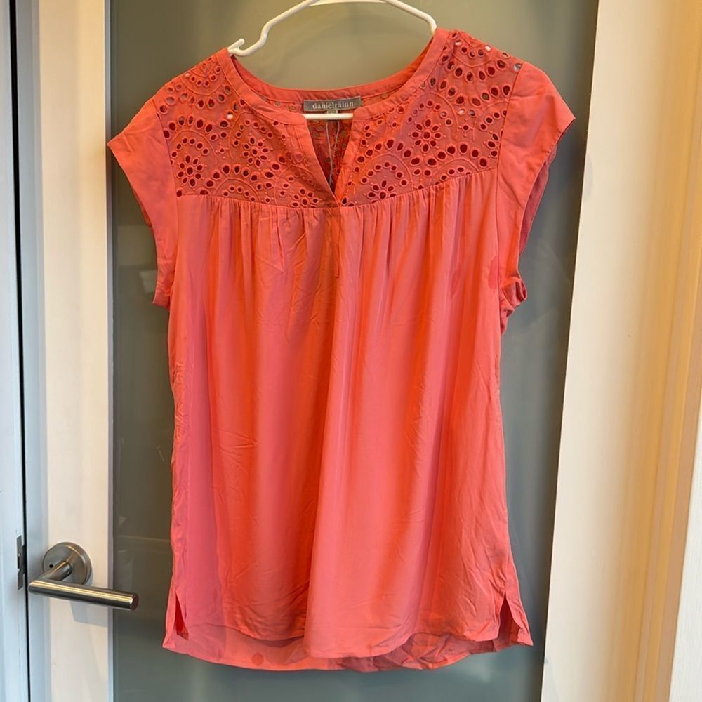 Daniel Rainn‎ Crochet Blouse